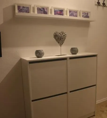 Schoene 2,5 Raum Naehe Veltinsarena