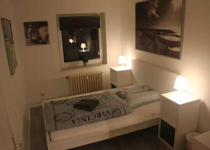 Apartamento Schoene 2,5 Raum Naehe Veltinsarena *